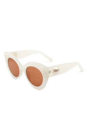 Oversize Cat Eye Sunglasses with Pearl Design