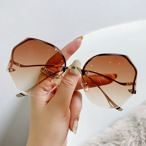 Fashionable UV Protection Sunglasses For Women